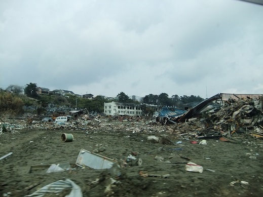 石巻市内小学校火災跡